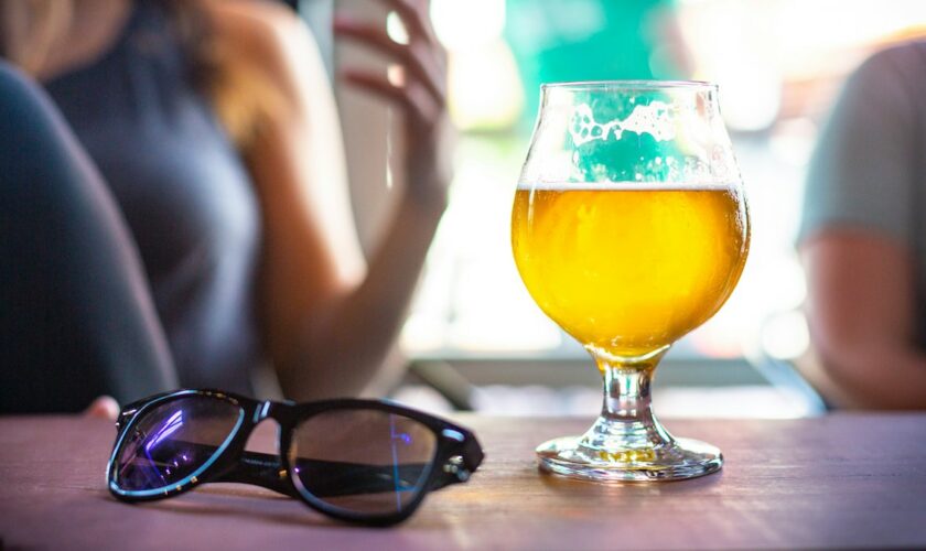 Pourquoi ne faut-il surtout pas laisser sa bière au soleil?