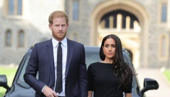 Prince Harry comforted by Meghan after bombshell text from William as clip goes viral