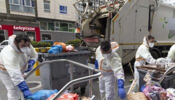 Reactivada la limpieza de basura de A Coruña un mes después