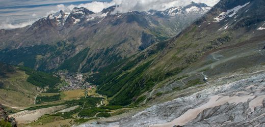 Schweiz: Deutsche Bergsteigerin in den Alpen tödlich verunglückt