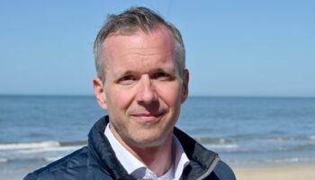 Sylt: Bürgermeister Nikolas Häckel muss sich Abwahlverfahren stellen