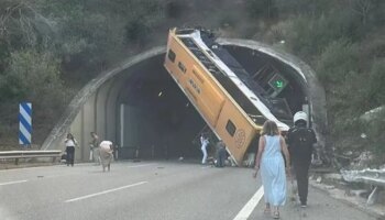Tres heridos graves en el accidente de un autobús de trabajadores de Inditex en Tordera (Barcelona) en la entrada de un túnel de la C-32