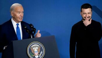 Zelenski resta importancia al lapsus de Biden al llamarle 'Putin': "Es un error"