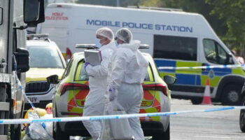 Attaque au couteau en Angleterre : un adolescent inculpé pour meurtre, la piste terroriste écartée ?