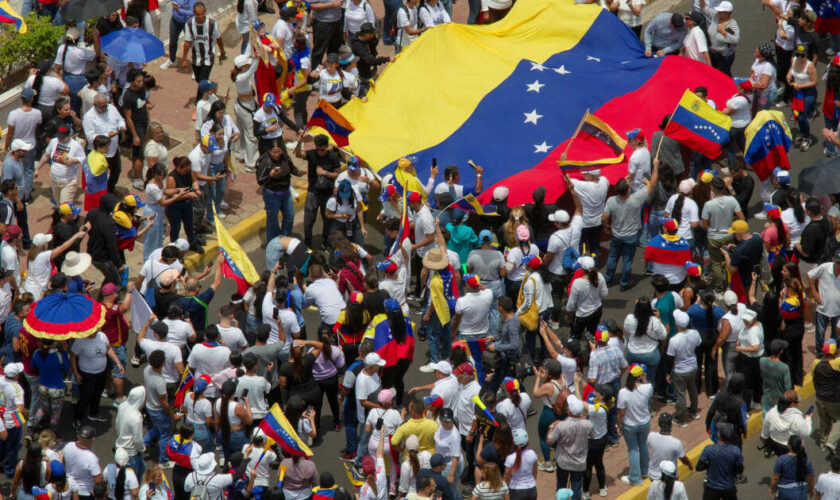Au Venezuela, l’opposition appelle à la mobilisation, malgré la répression brutale