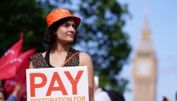 Voices: Junior doctors should see 22% pay rise deal as a compromise, say readers