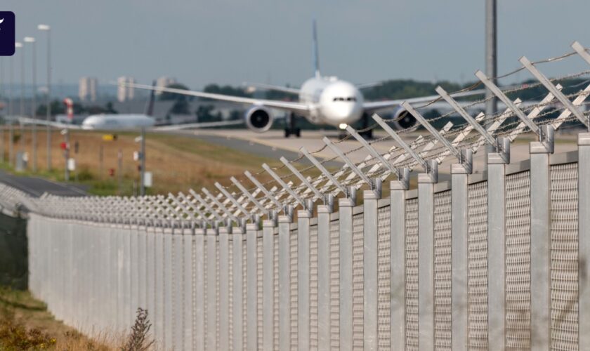 Sicherheit an Flughäfen: Durch drei Zäune aufs Rollfeld