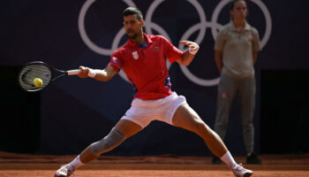 Novak Djokovic champion olympique de tennis en battant Carlos Alcaraz en finale des JO de Paris