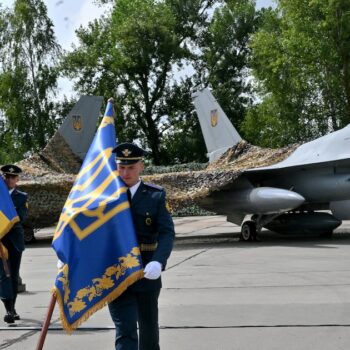 Guerre en Ukraine : Kiev a reçu ses premiers avions F-16