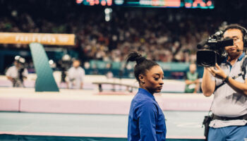 EN DIRECT - JO de Paris 2024 : Simone Biles en argent au sol, sa grande rivale la Brésilienne Rebeca Andrade en or