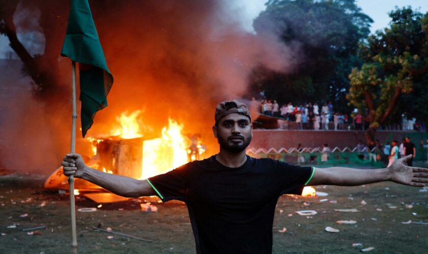 Bangladesch: Militärchef sucht Dialog mit Studentenbewegung