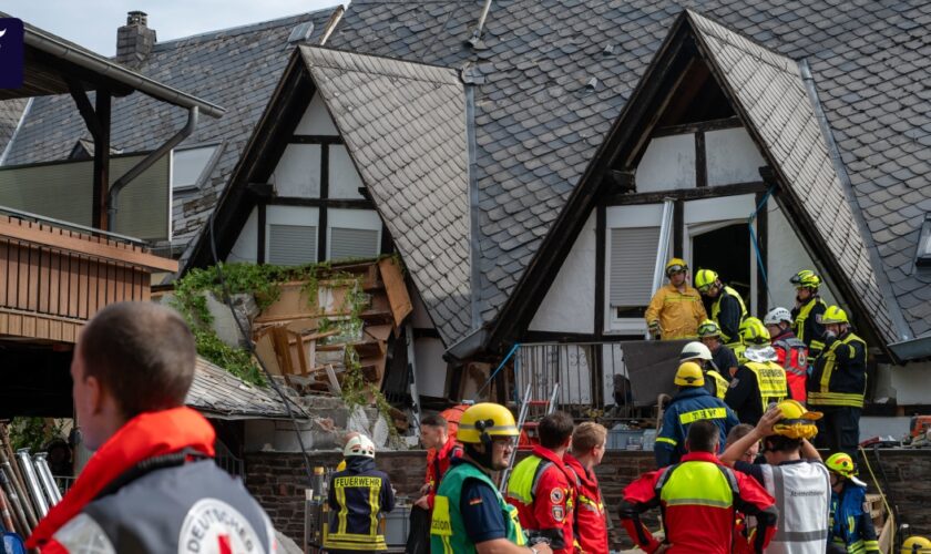 Rheinland-Pfalz: Zwei Tote nach Hoteleinsturz in Kröv –  mehrere Personen vermisst