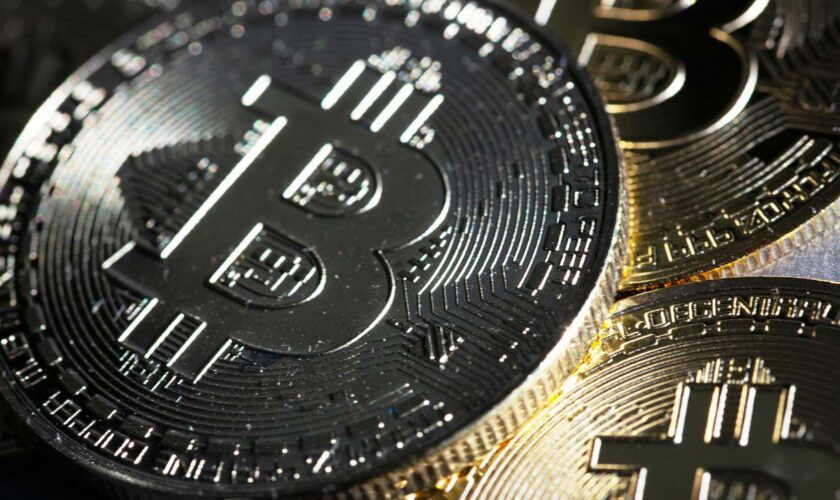 Dow Jones: Kryptowährungen Bitcoin und Ether gewinnen wieder an Wert