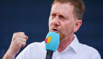 Michael Kretschmer – „Björn Höcke ist ein Neonazi“