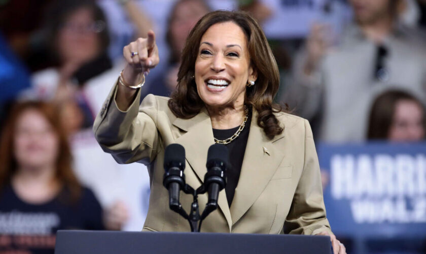 Kamala Harris devance Donald Trump dans des Etats clés, selon des sondages