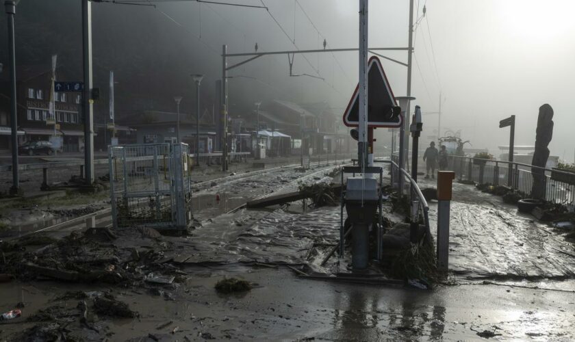 Schweiz: Überschwemmungen und Schlammlawinen nach Unwettern in der Schweiz