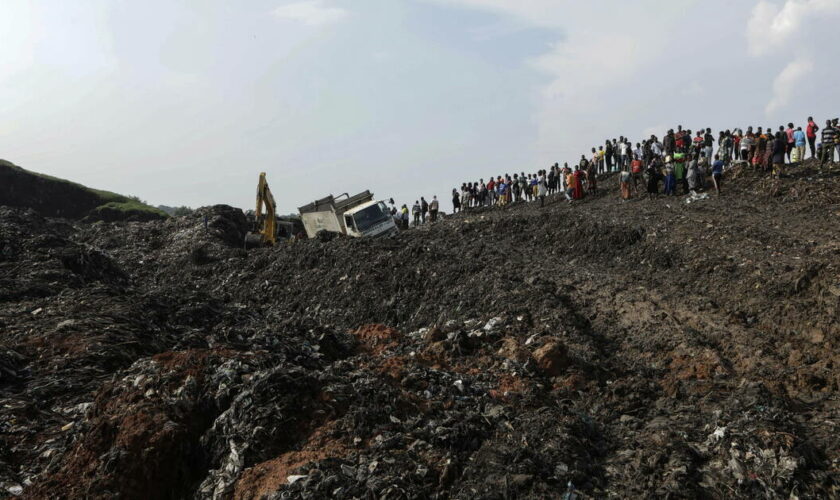 En Ouganda, 30 morts après l’effondrement d’une décharge pleine à craquer et une quarantaine de disparus