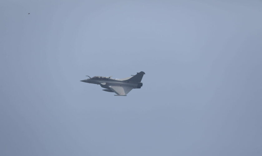 Deux avions Rafale s'écrasent près de Nancy, un équipage toujours recherché