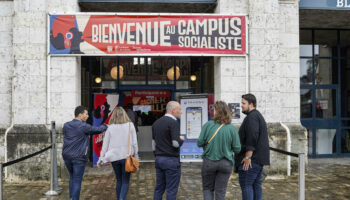 « Exit Bernard Cazeneuve » : à l’université d’été du PS, l’union de la gauche continue de convaincre