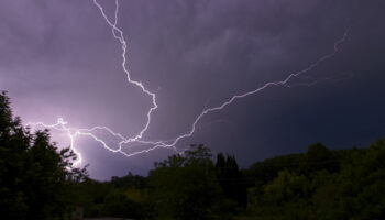 Météo : vigilance orange aux orages dans l’Ouest, de la grêle et des rafales sont attendues dans la nuit