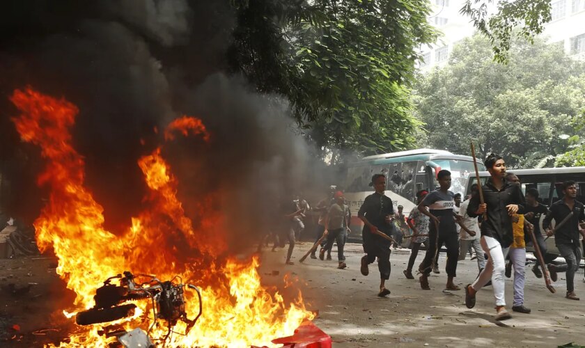 Al menos 93 muertos en la protesta estudiantil más letal hasta el momento en Bangladesh