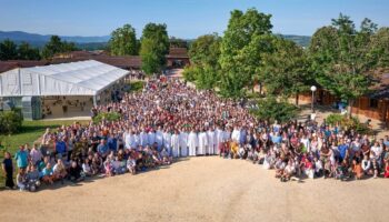 Dans la communauté de Taizé, depuis 80 ans, la prière pour la fragile unité des chrétiens ne faiblit pas