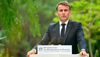 Débarquement de Provence : Emmanuel Macron rend hommage aux « sacrifices » des soldats venus d’Afrique pour libérer la France