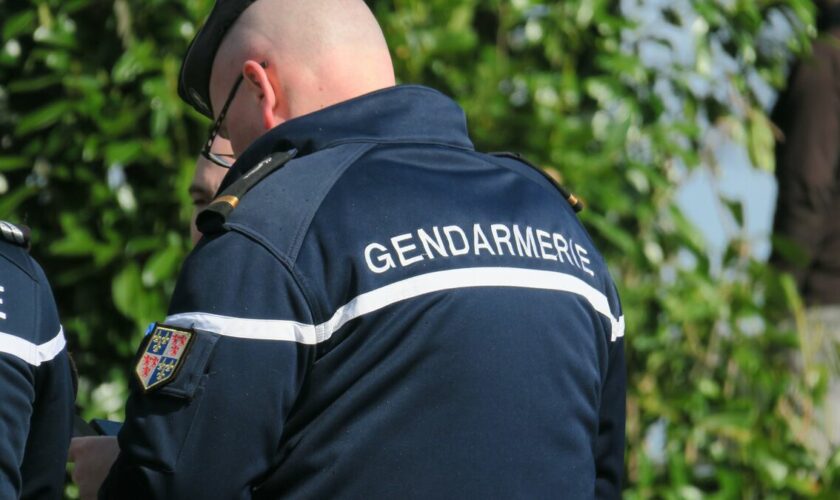 Deux homme suspectés de voler des voitures en région parisienne et de jeter les pièces inutiles dans l’Oise