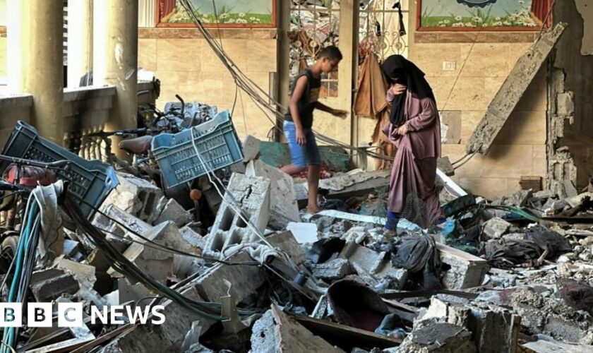 Dozens reported killed in Israeli strike on Gaza school building