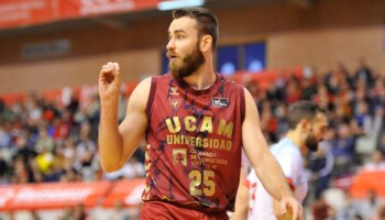 El Betis Baloncesto avanza para cerrar a David Jelinek