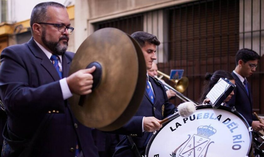 El 'boom' de la banda de La Puebla: de uno a seis contratos en la Semana Santa de Sevilla en dos años