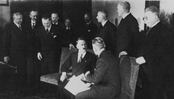 Franz von Papen, l'homme qui pensait que mettre Hitler au pouvoir était une bonne idée