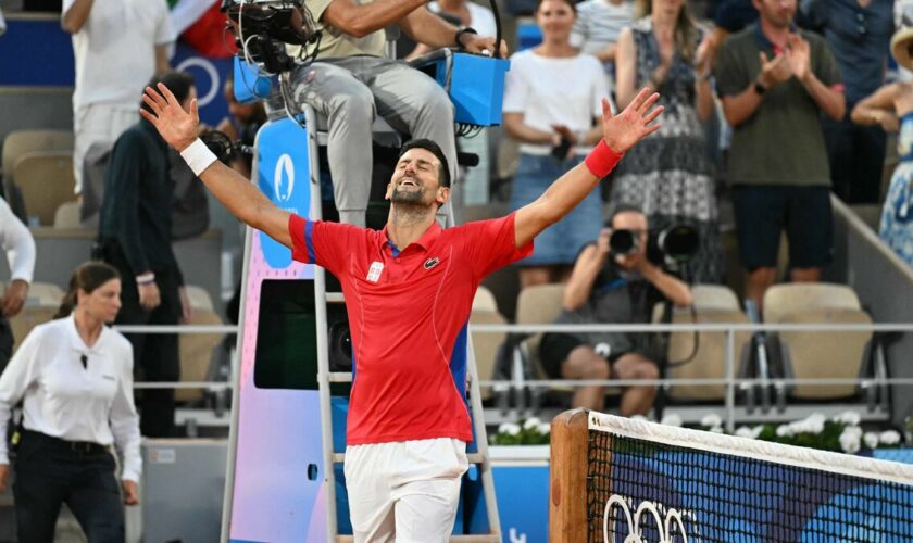 JO Paris 2024, tennis : Novak Djokovic rejoint facilement Carlos Alcaraz en finale