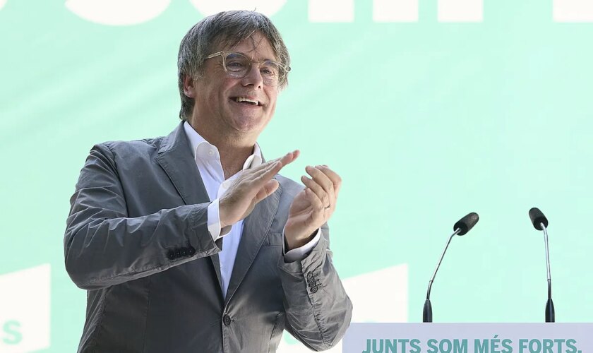 Junts ya muestra sus cartas para frenar a Illa: "Si detienen a Puigdemont, pediremos la suspensión del pleno"