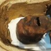 Le mystère de la momie égyptienne retrouvée bouche grande ouverte