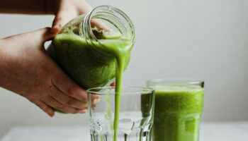 Mixer des fruits dans un smoothie affecte-t-il leurs nutriments?