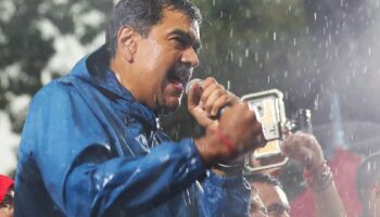 Nicolás Maduro rompe relaciones con WhatsApp: "¡Vete pal' carajo!"