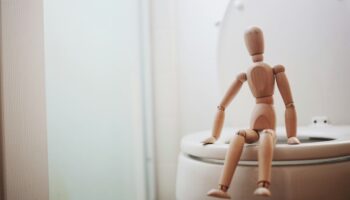 Pourquoi votre envie d'uriner s'intensifie-t-elle à mesure que vous vous rapprochez de chez vous?