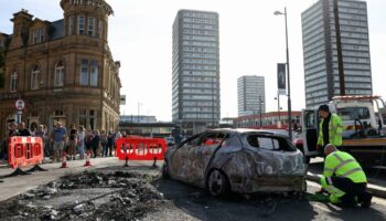 Royaume-Uni : après les émeutes de Sunderland, nouvelles manifestations sous surveillance