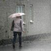 UK weather: Met Office warns Brits to charge all mobile phones and prepare