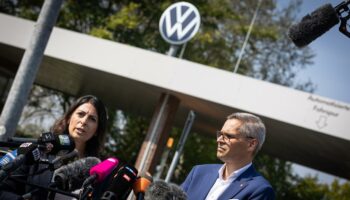 Volkswagen: VW-Betriebsrat und IG Metall wollen Werksschließungen verhindern