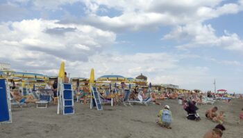 Italienische Strände: Italien verkündet Einigung mit EU im Streit um Strandbad-Konzessionen