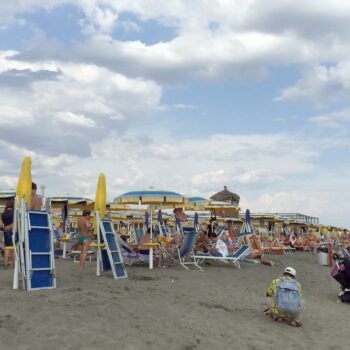 Italienische Strände: Italien verkündet Einigung mit EU im Streit um Strandbad-Konzessionen