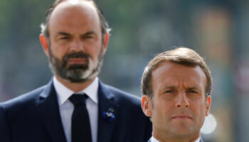 Édouard Philippe, candidat à la présidentielle, “indique la sortie” à Macron