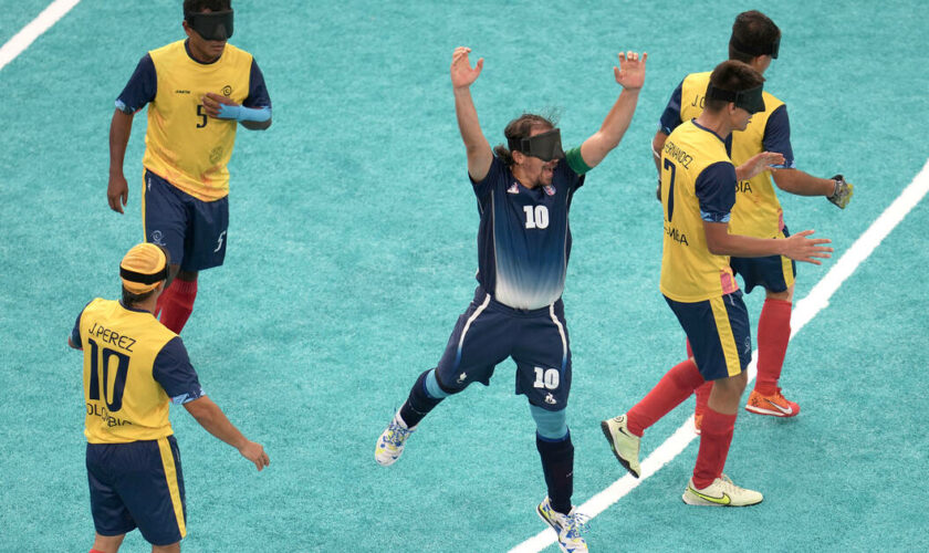 Jeux paralympiques 2024 : les Bleus du cécifoot écartent la Colombie et filent en finale