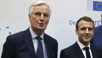 « Arrogant », « fébrile », « seul »… Quand Michel Barnier s’en prenait à Emmanuel Macron