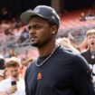 Deshaun Watson announces father's death days before Browns' season opener