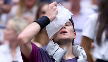 À l’US Open, le joueur de tennis Jack Draper vomit sur le court face à Jannik Sinner en demi-finale