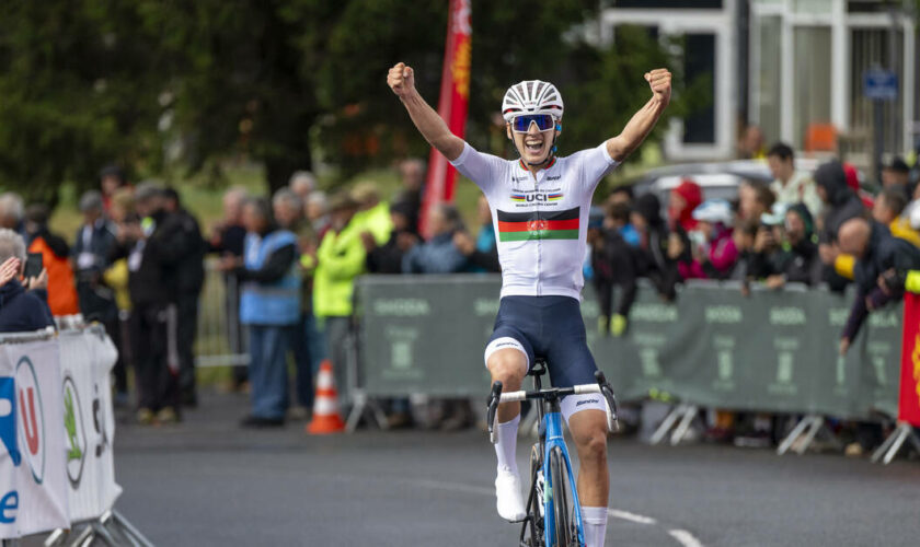 Echappée du régime des talibans, la cycliste Fariba Hashimi réalise l’exploit au mont Lozère