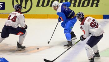 Nahe Auschwitz: Eisbären Berlin mit Holocaust-Banner empfangen